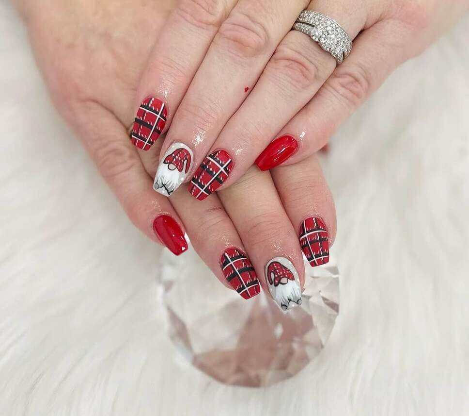 christmas gnome nail designs 
