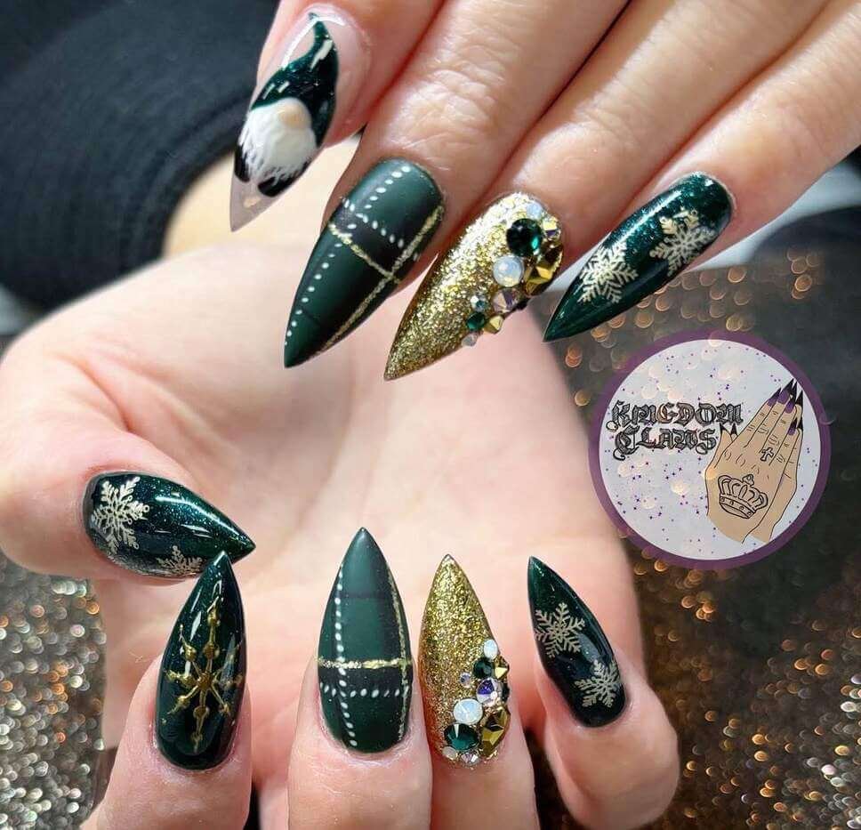 christmas gnome nail designs