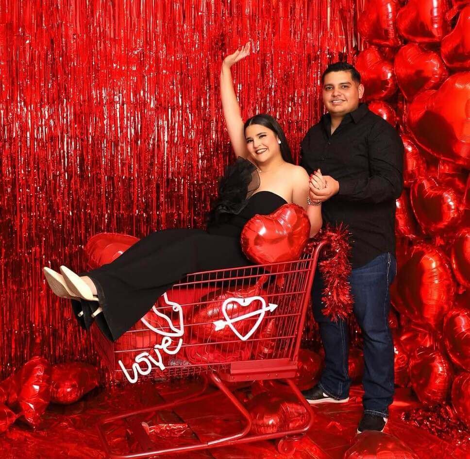 Valentines photoshoot ideas for couples