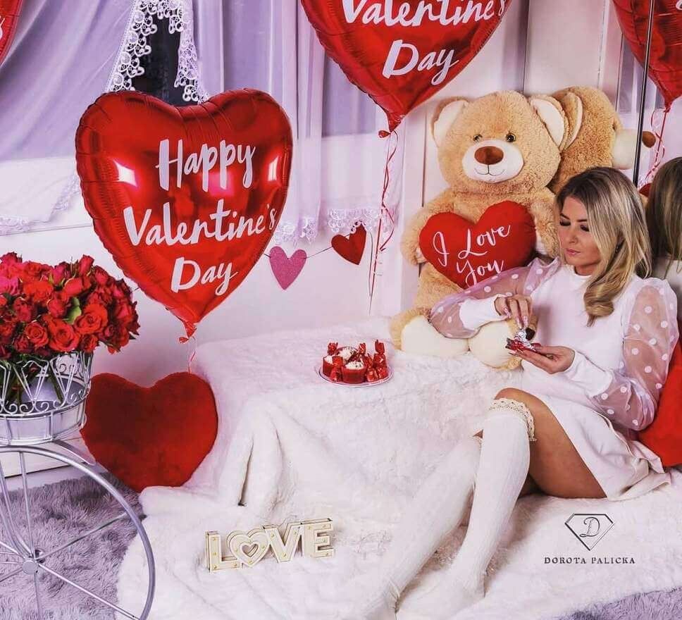 Valentines photoshoot ideas 