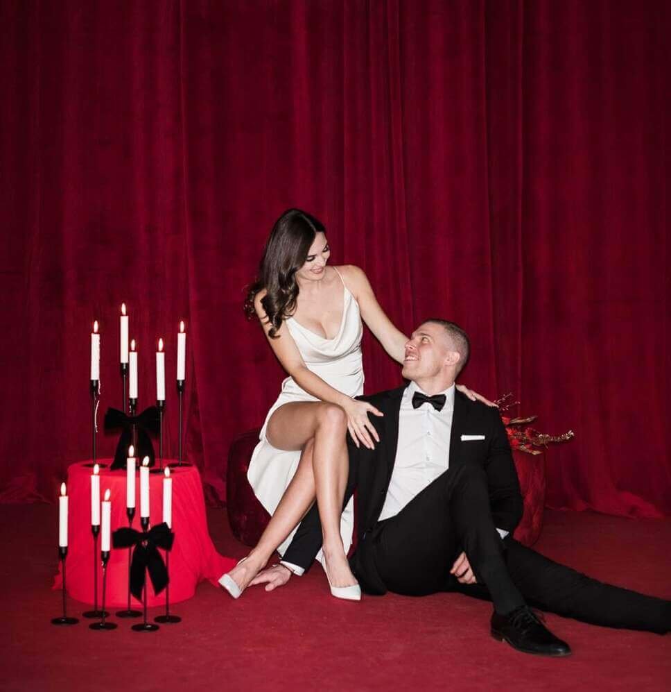 Valentines photoshoot ideas for couples