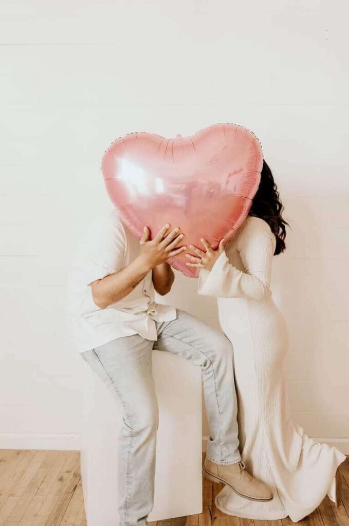 couple Valentines photoshoot ideas 