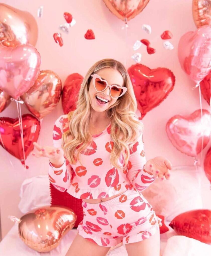 Valentines photoshoot ideas 