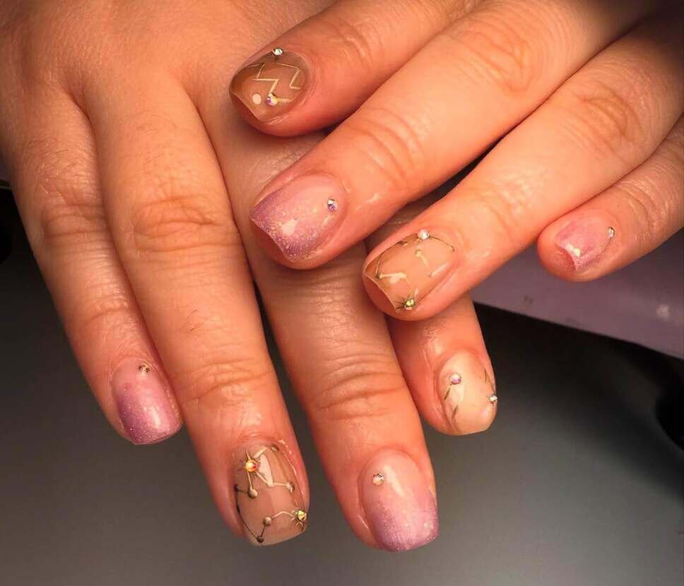 nude aquarius nail designs 