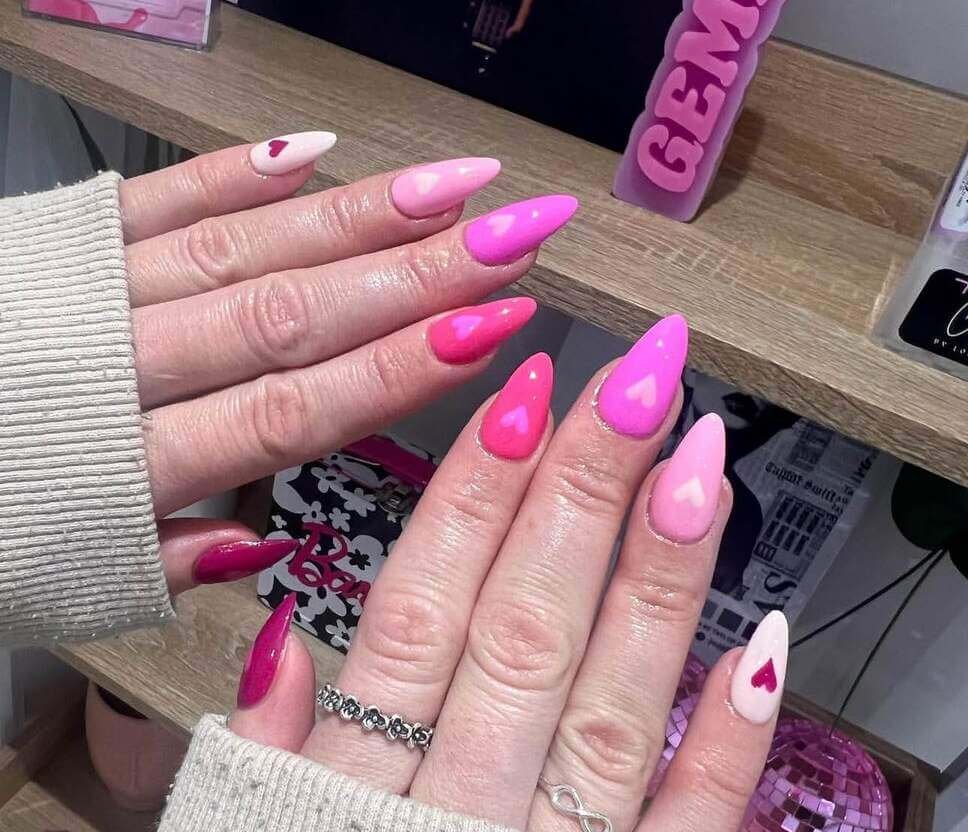 pink Valentine's nail designs 