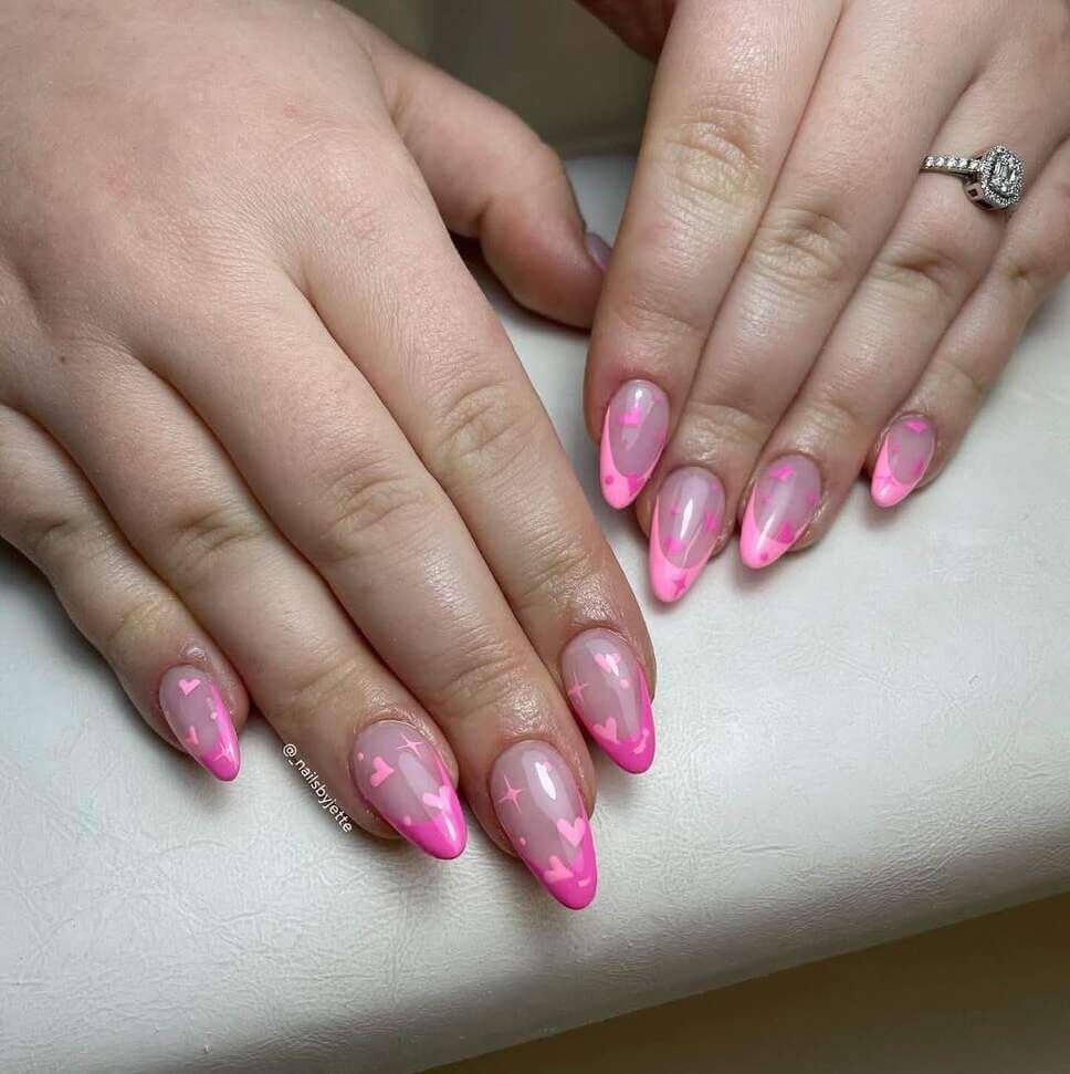 almond pink Valentine's nail designs