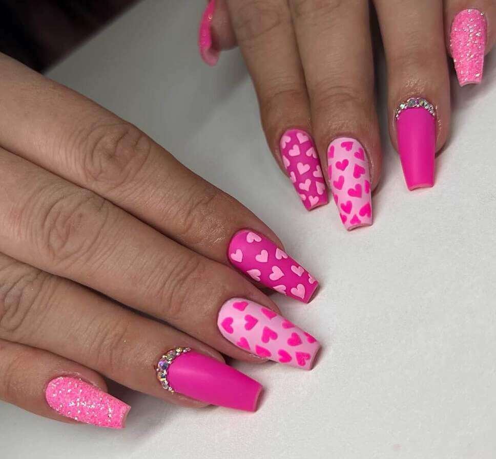 pink Valentine's nail designs 