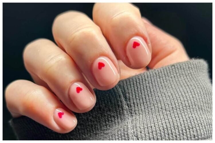 short valentines nails