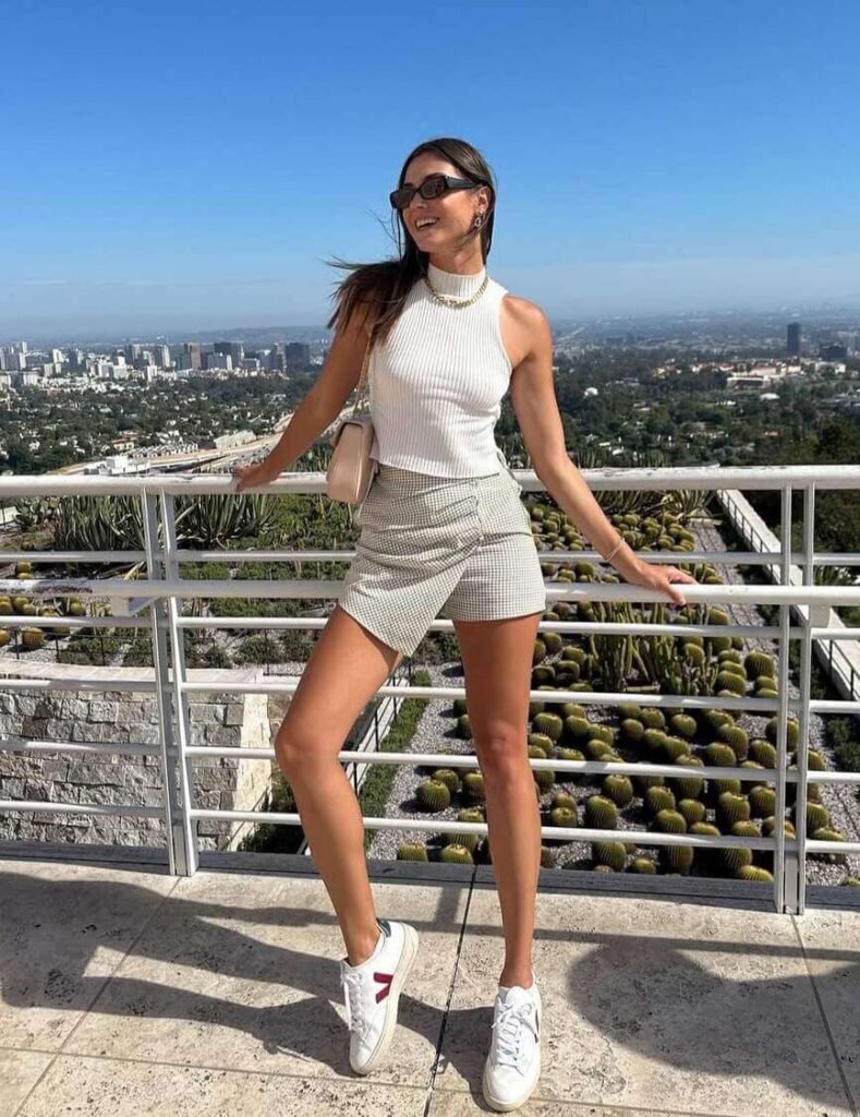 sneaker outfit ideas