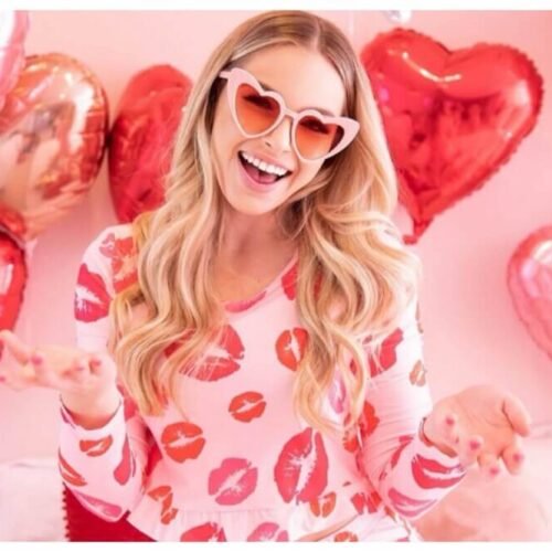 valentine's day photoshoot ideas