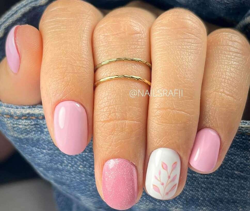 pale pink nails for spring