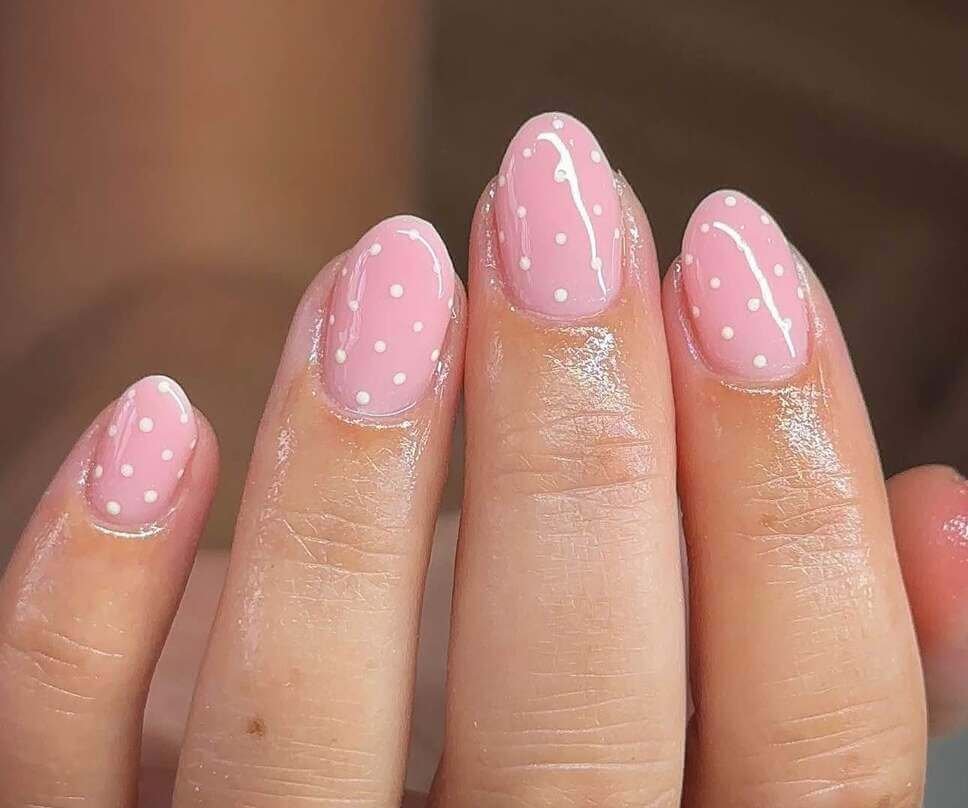 pink spring nails 