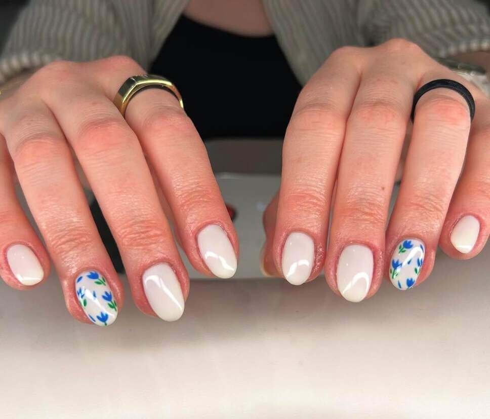 simple spring nails