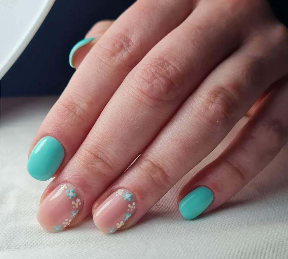 mint simple spring nails