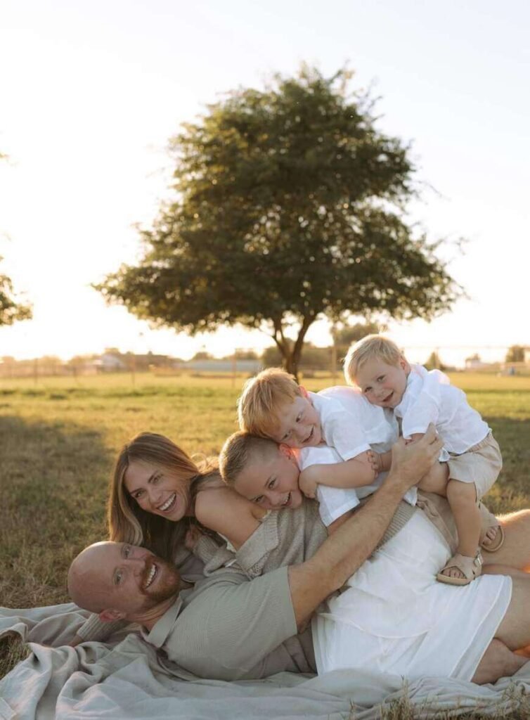 spring family photoshoot outfits 
