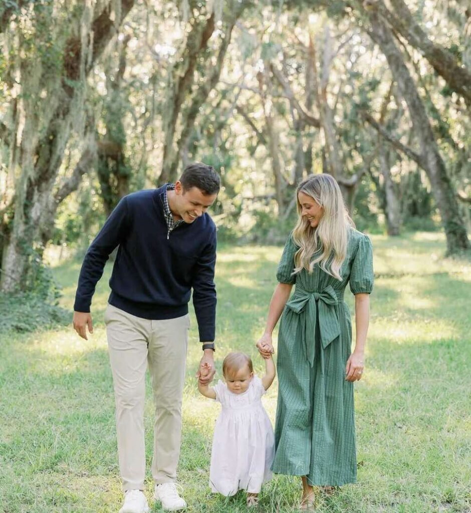 spring family photoshoot outfits 