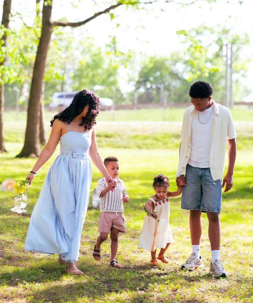 spring family photoshoot outfits