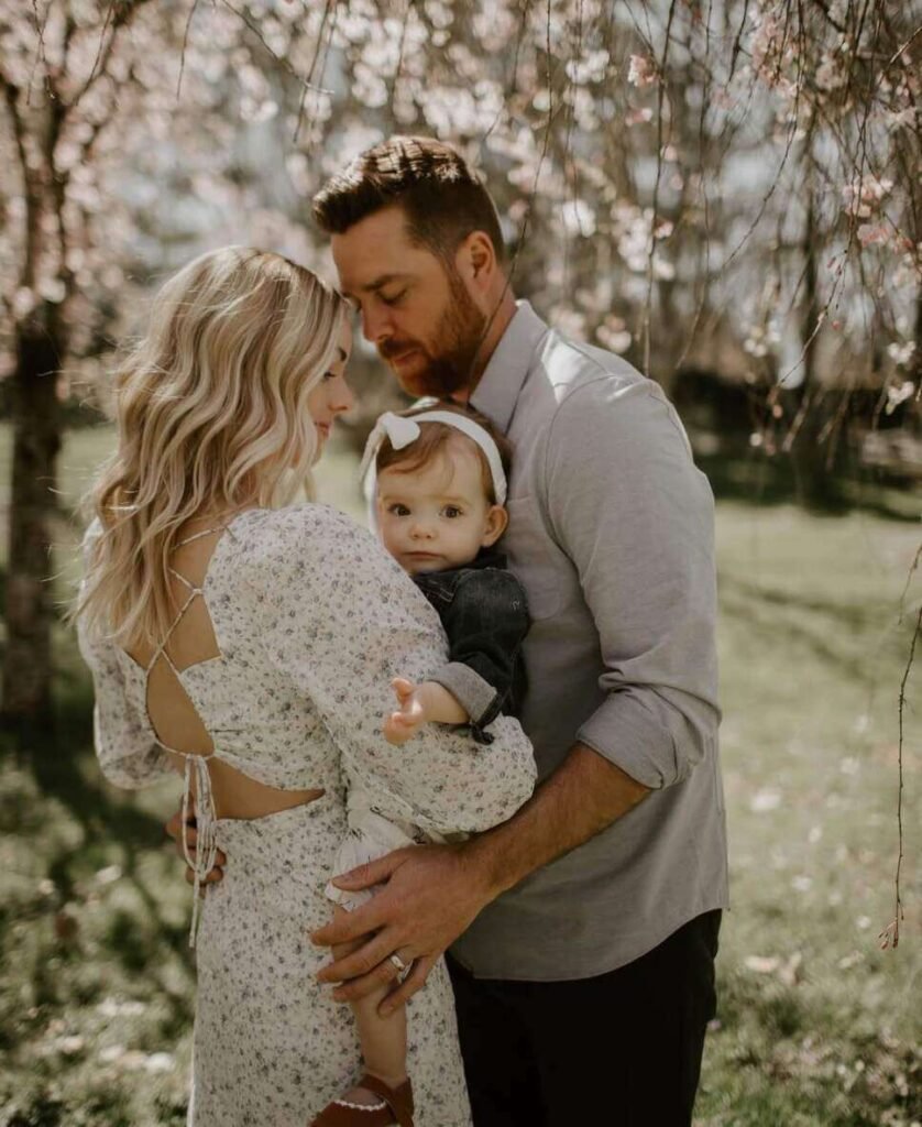 spring family photoshoot outfits