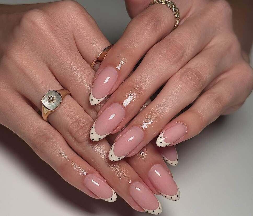 neutral nails 