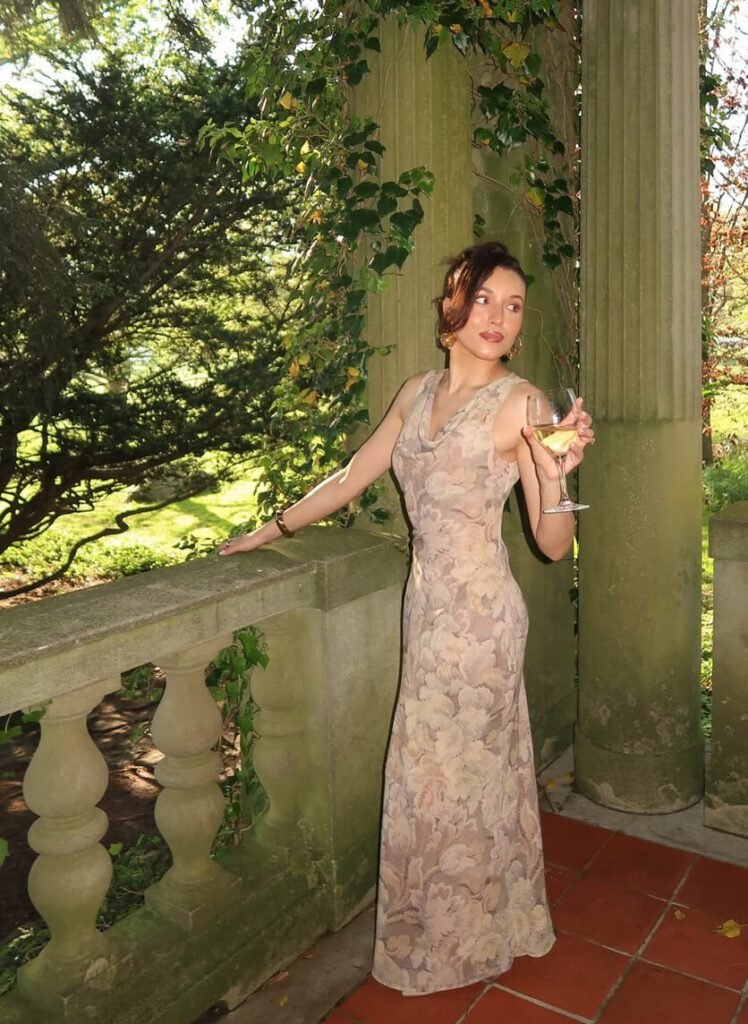 spring wedding guest outfits