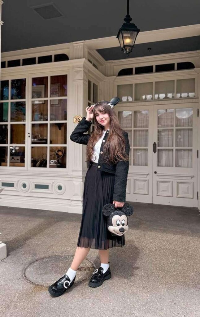 Disney outfits 