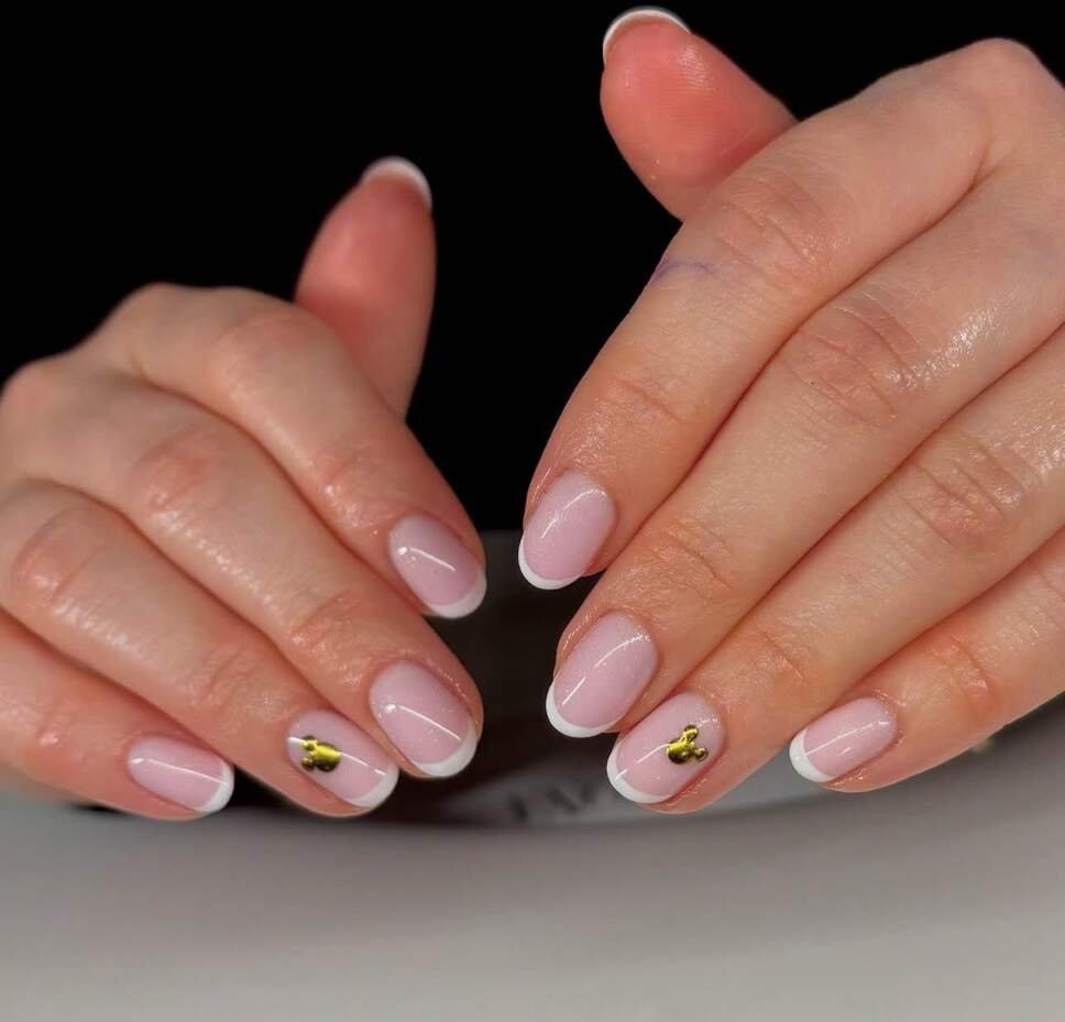 short disney nails