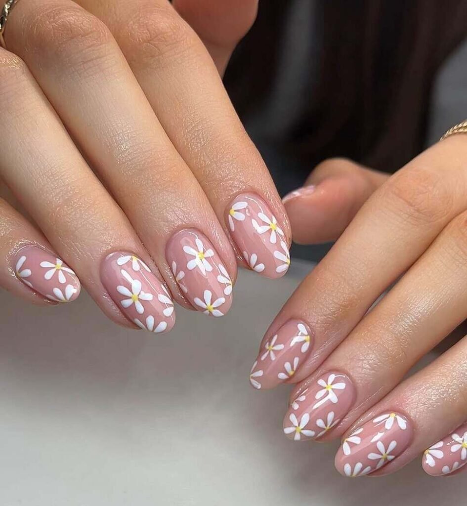 daisy may nails
