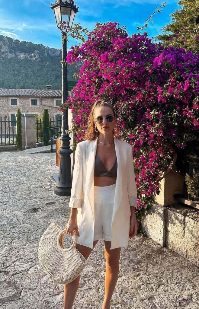 spain summer vacation outfits 