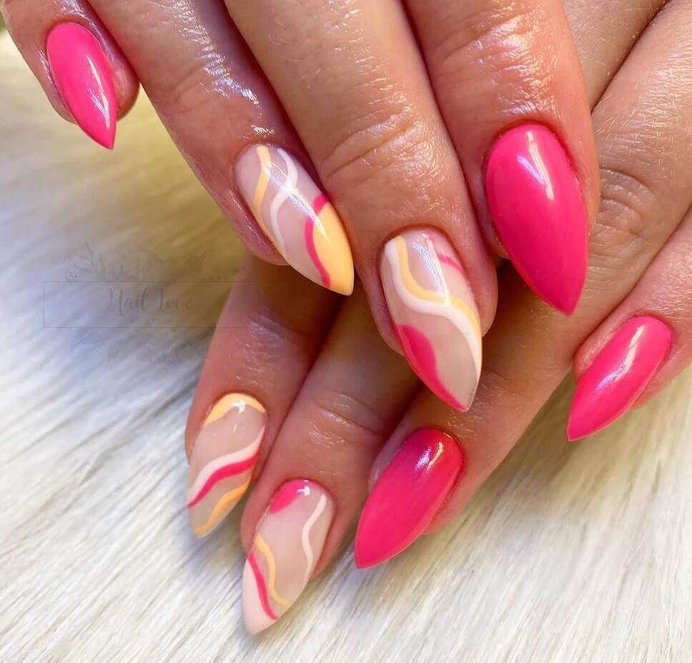 Bright summer nails 
