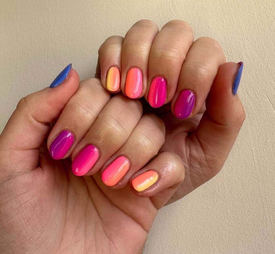 Bright summer nails