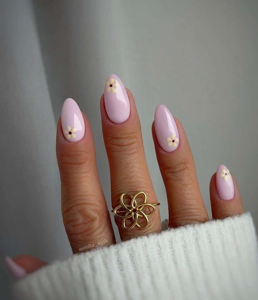Simple summer nails 