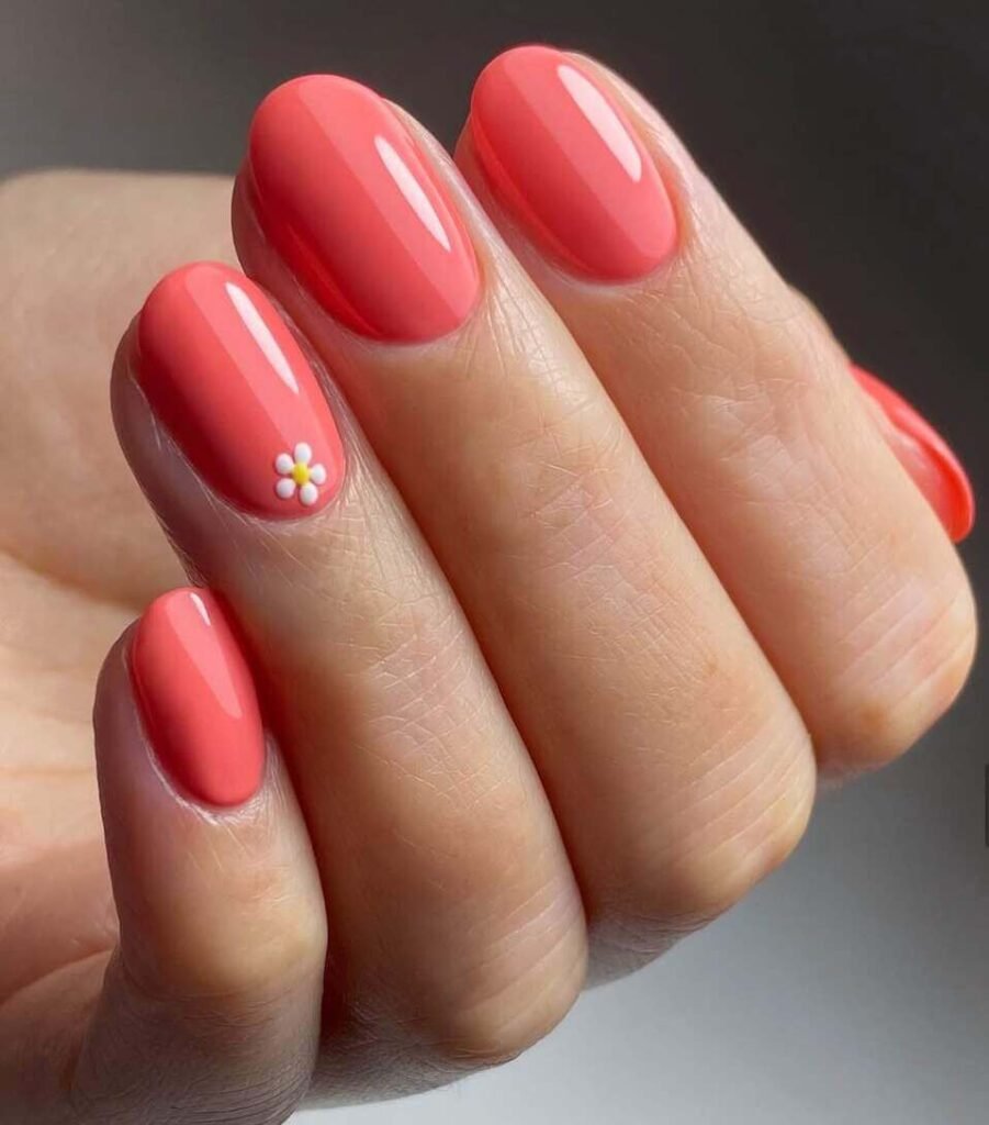 Simple summer nails 