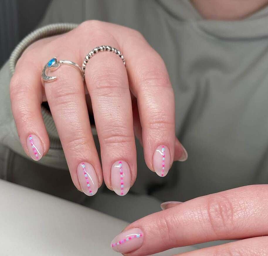 short almond nails