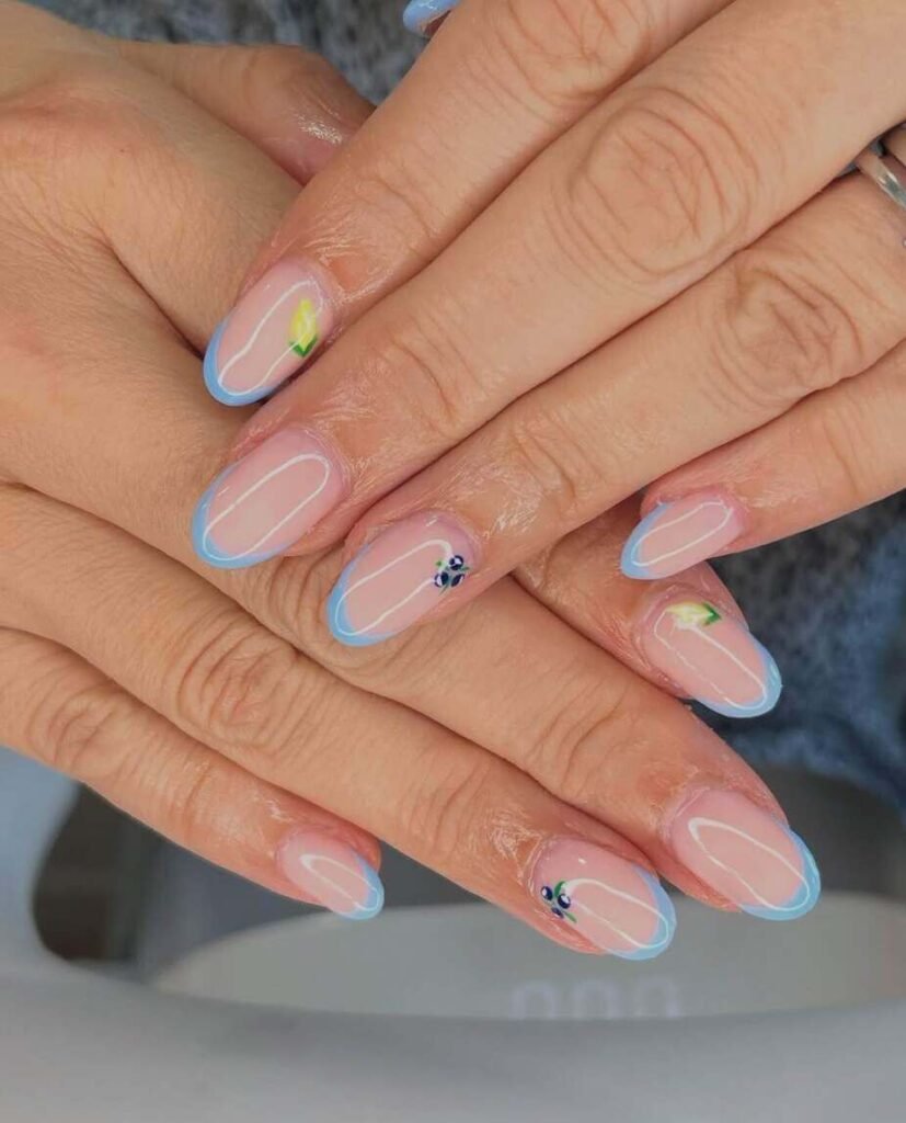 blue simple sumer nails