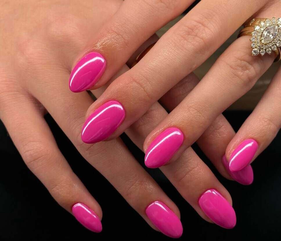 Simple summer nails 