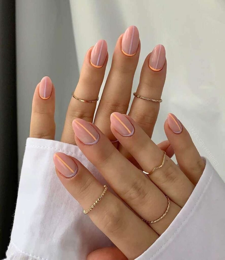 neutral Simple summer nails 