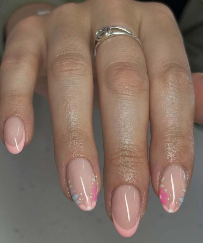 Simple summer nails 
