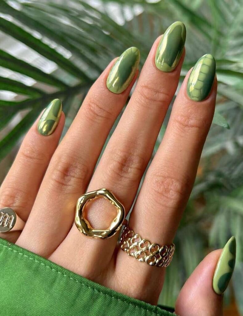august nails