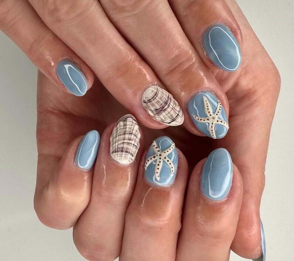 blue coastal nails 