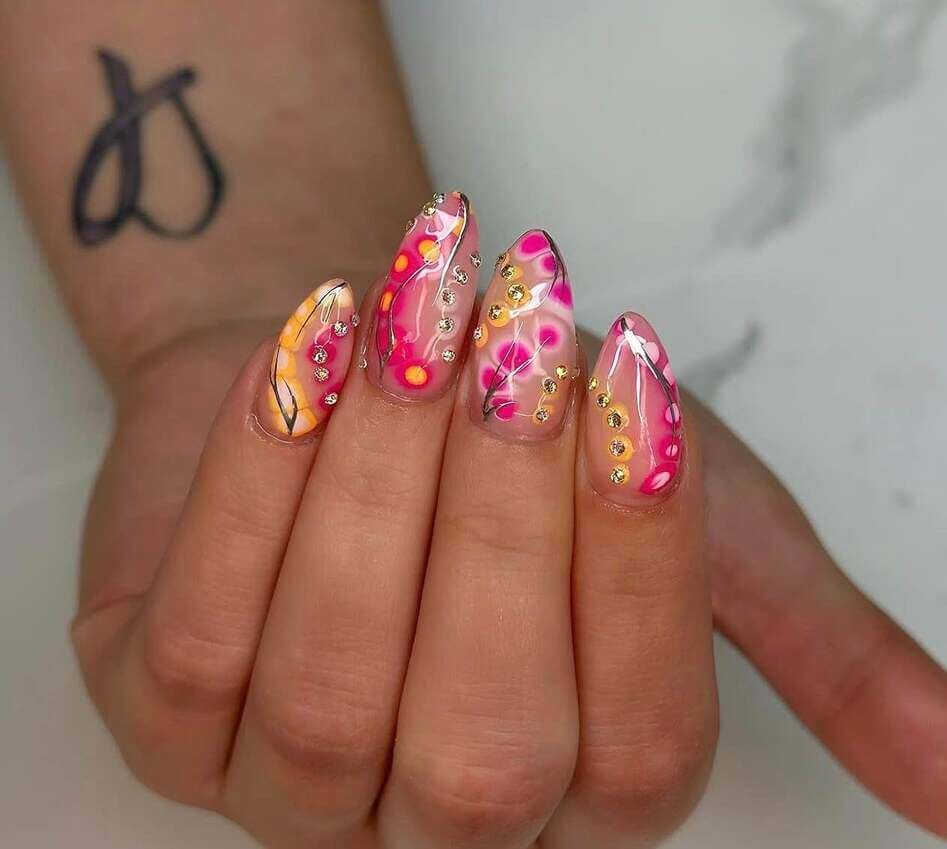 pink summer nails 