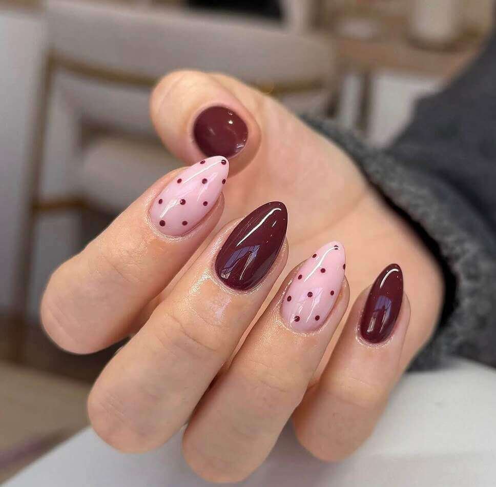 maroon nails 
