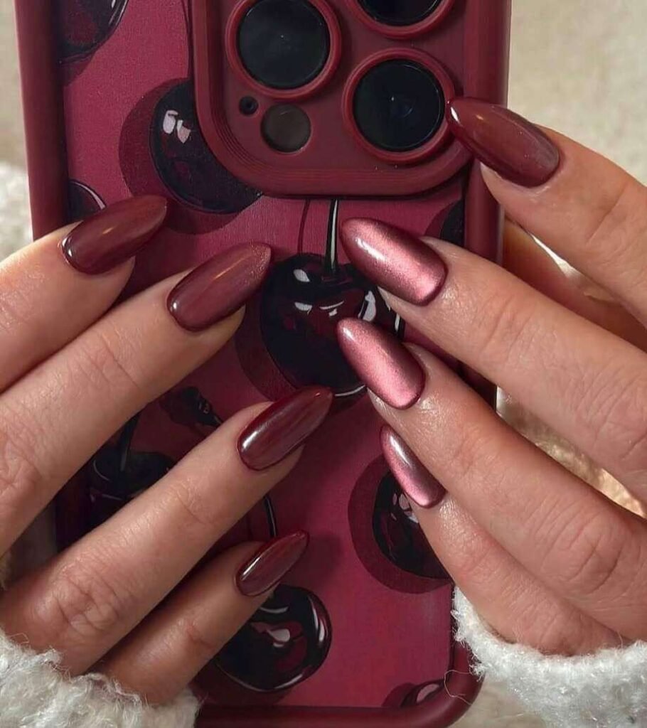 maroon nails 