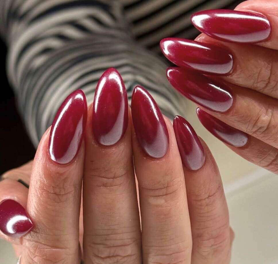 maroon nails for fall
