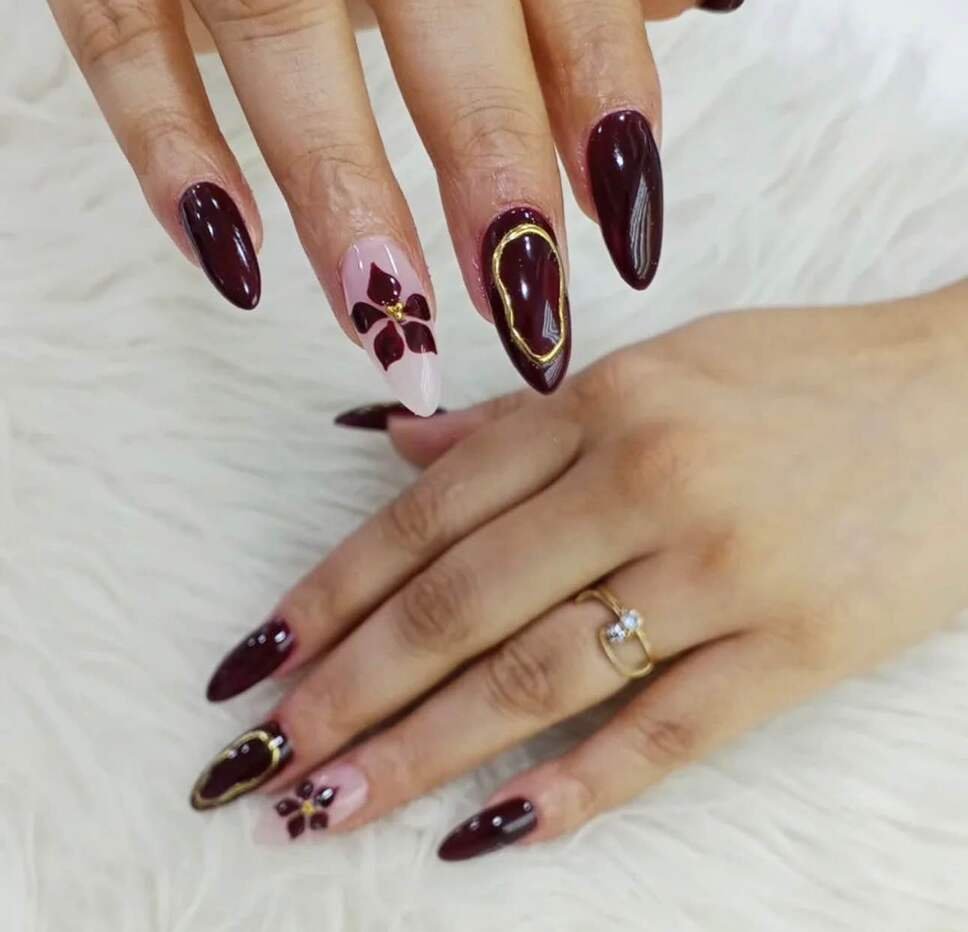 maroon nails designs