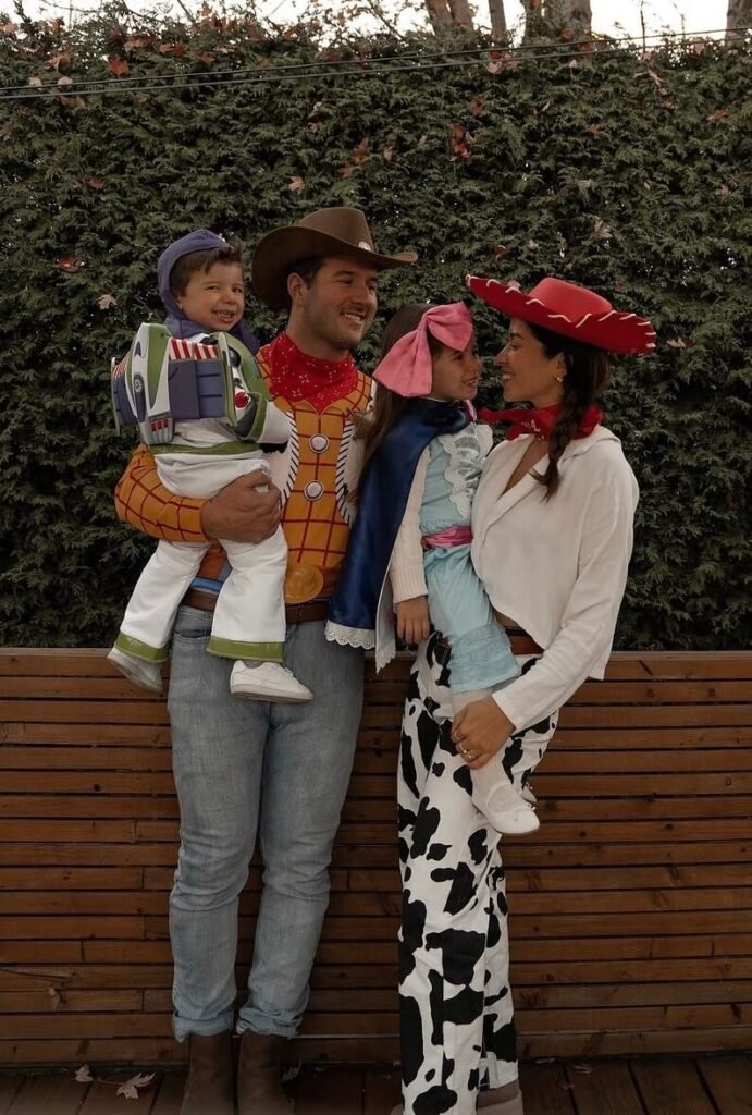 family halloween costumes
