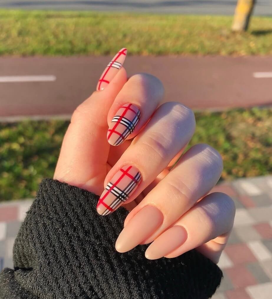 plaid nails