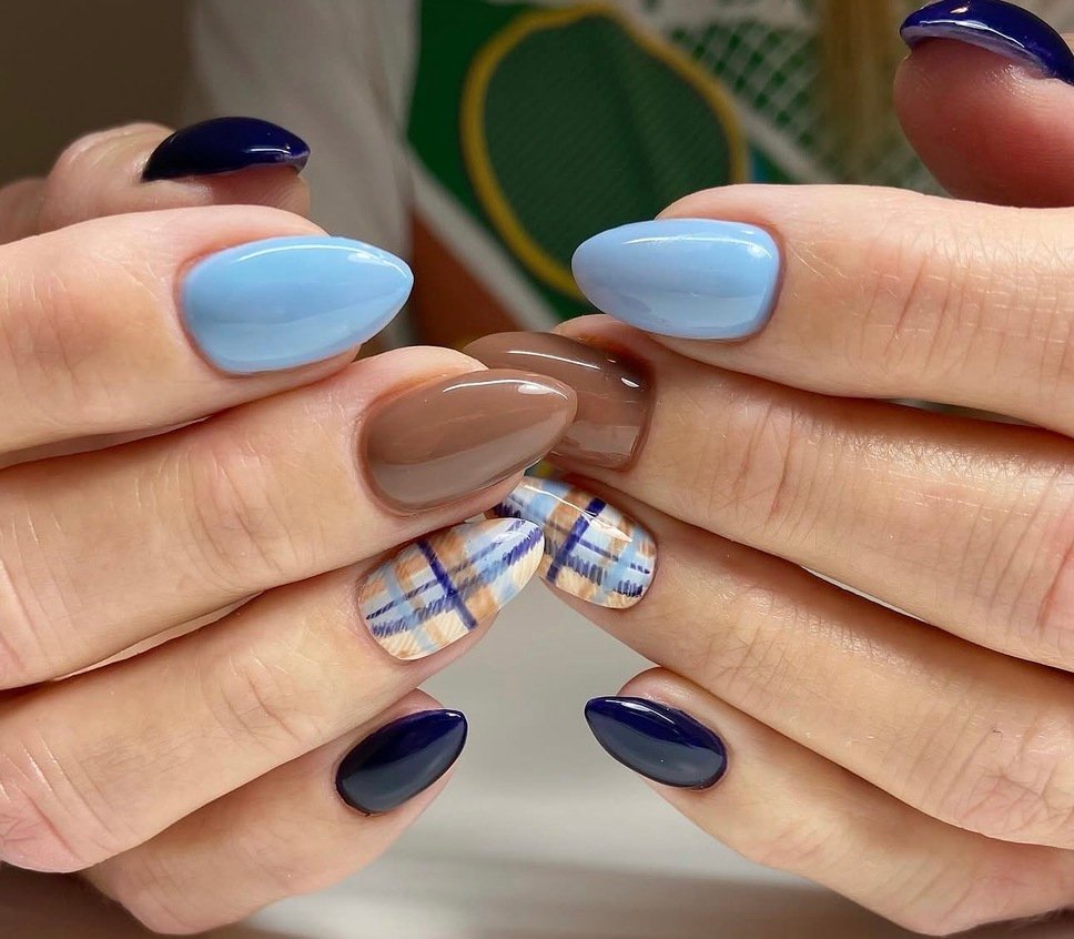 blue plaid nails