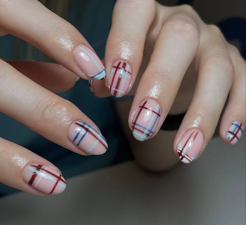 plaid nails