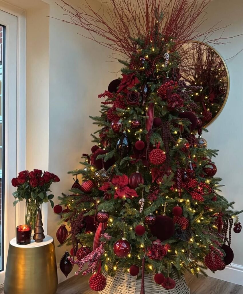 red Christmas tree ideas