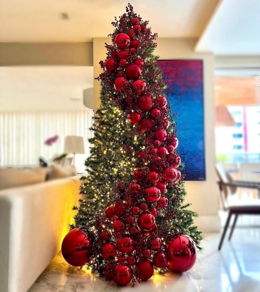 red Christmas tree ideas